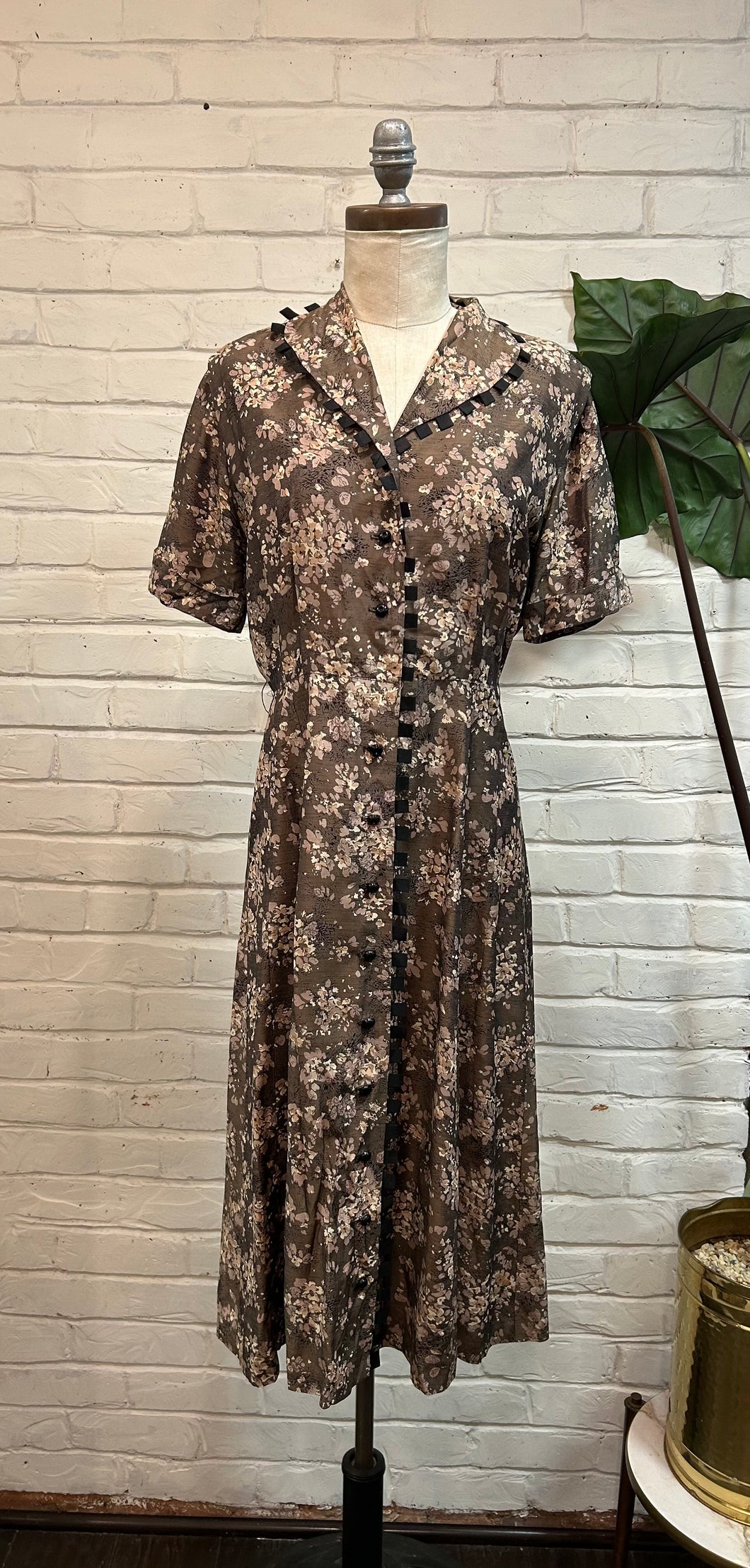 1950’s Vintage Floral Fall House Dress