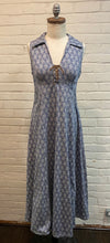 Load image into Gallery viewer, 1990’s Vintage Paisley Print Denim Midi
