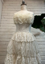Load image into Gallery viewer, 1940’s Vintage Tiered Cream Lace Dress
