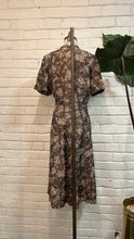 Load image into Gallery viewer, 1950’s Vintage Floral Fall House Dress
