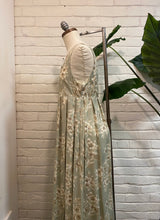 Load image into Gallery viewer, 1990’s Vintage Pastel Green Floral Midi Dress
