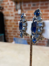 Load image into Gallery viewer, Vintage Crystal Blue Clip On Earrings
