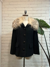 Load image into Gallery viewer, 1960’s Vintage Fox Collared Black Blazer
