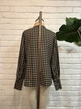 Load image into Gallery viewer, 1970’s Vintage Collared Grid Top
