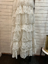 Load image into Gallery viewer, 1940’s Vintage Tiered Cream Lace Dress
