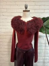 Load image into Gallery viewer, 1990’s Vintage Burgundy Shearling Fur Collar
