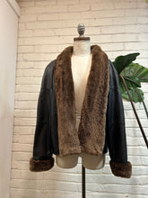 Load image into Gallery viewer, 1990’s Vintage Sheath Leather &amp; Faux Fur Jacket
