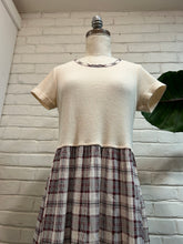 Load image into Gallery viewer, 1990’s Vintage Plaid Waffle Midi Dress
