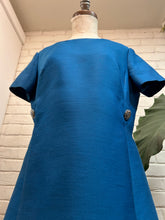 Load image into Gallery viewer, 1960’s Vintage Teal Silk Shift Dress

