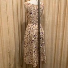 Load image into Gallery viewer, 1950’s lavender garden waist dress
