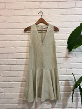 Load image into Gallery viewer, 1980’s Valentino Green Vintage dress

