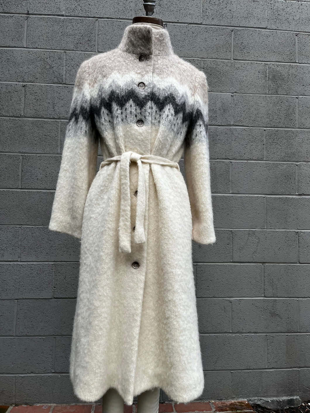 100% Iceland wool fully lined wool coat