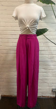 Load image into Gallery viewer, 1990’s Vintage Ellen Tracy Silk High Waisted Trousers
