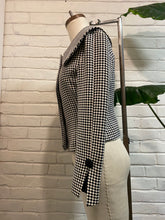 Load image into Gallery viewer, 1980’s Vintage Checked Nanny Blazer
