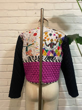 Load image into Gallery viewer, 1990’s Vintage Quilted Whimsical Jacket
