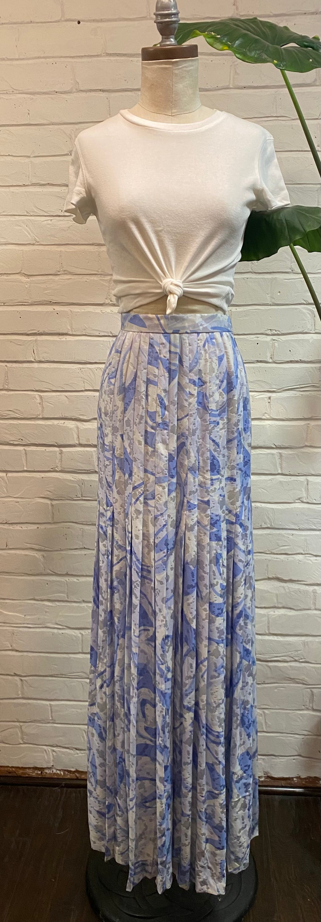 1980’s Vintage Oscar De la Renta Blue & White Midi Skirt
