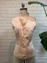 Load image into Gallery viewer, 1960’s Vintage Pink Ruffle Top
