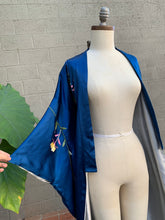 Load image into Gallery viewer, 1940’s embroidered flower blue silk kimono
