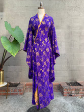 Load image into Gallery viewer, Vintage royal traditional kimono
