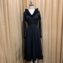 Load image into Gallery viewer, 1970’s Victor Costa midi dress
