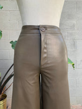 Load image into Gallery viewer, Olive harvest patent vegan leather trousers pant
