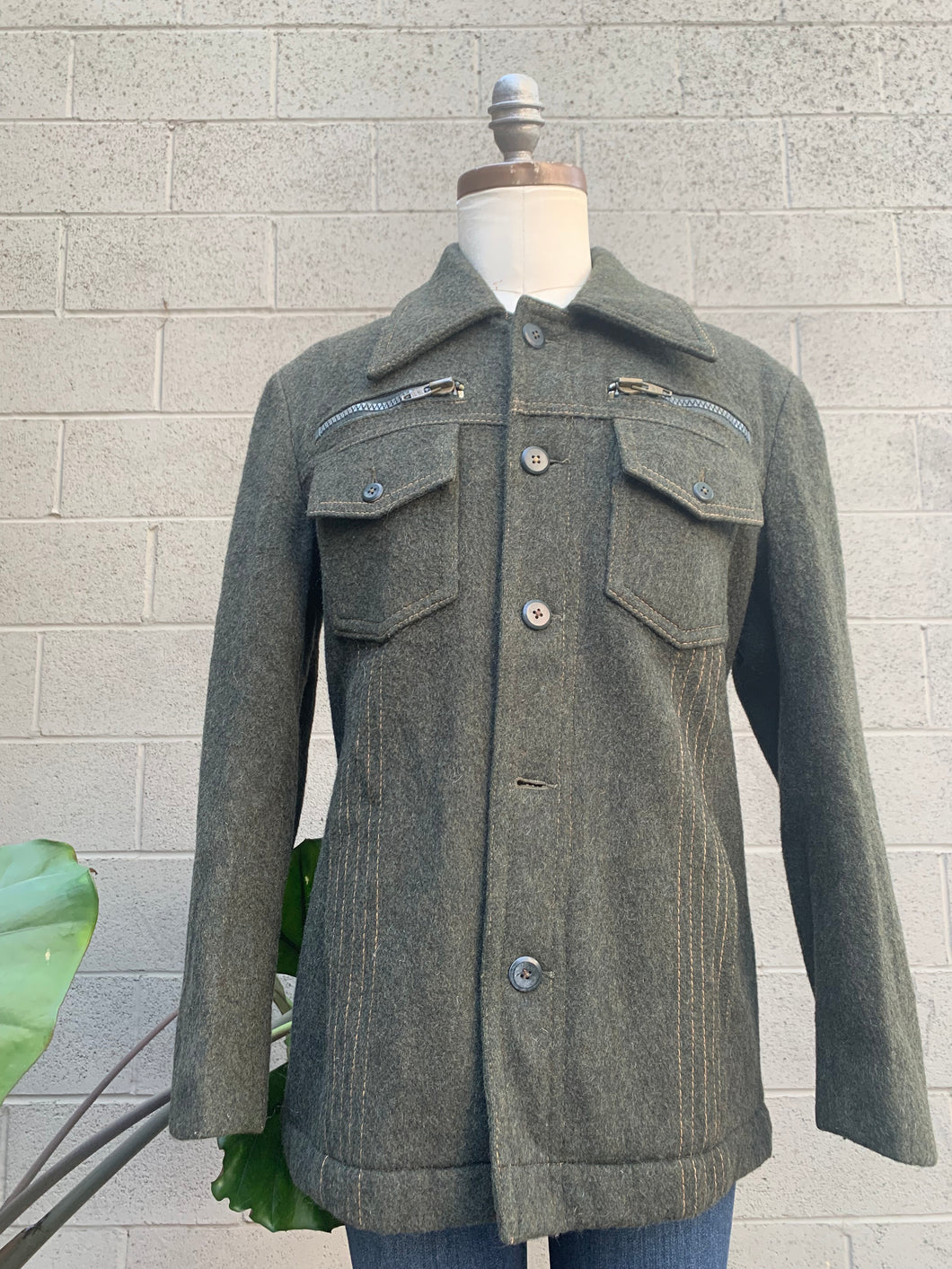 1960’s thick wool fleece lining green military coat