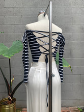 Load image into Gallery viewer, Striped bare shoulder top
